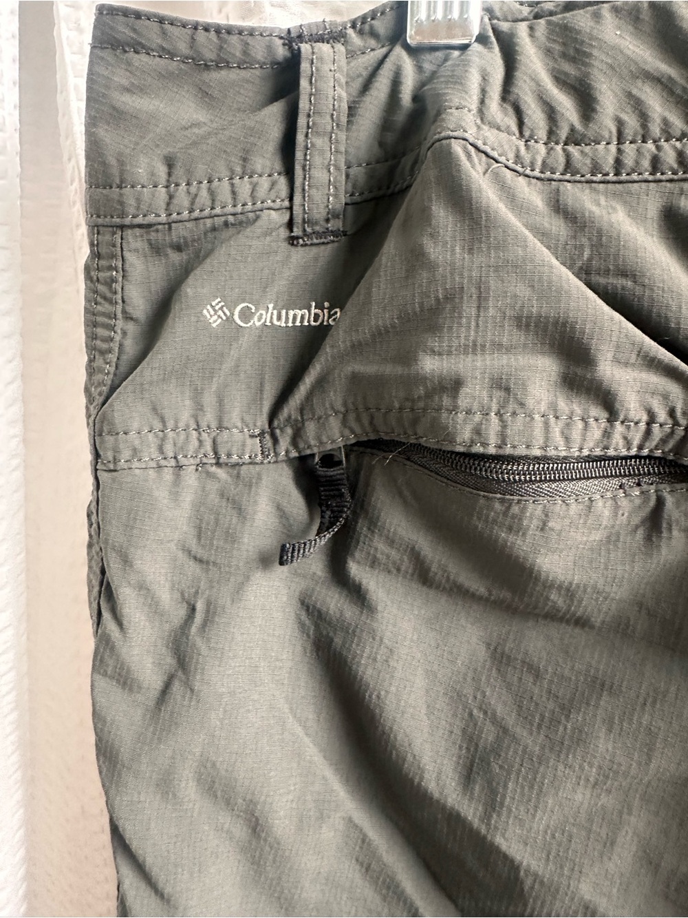 Columbia Women's Gray Convertible Hiking Pants - Picture 4 of 5